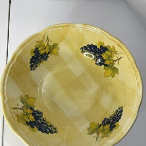 Rare Vntg. Large Garantito Per Alimenti Ceramica Due Torri Serving Bowl Grapes